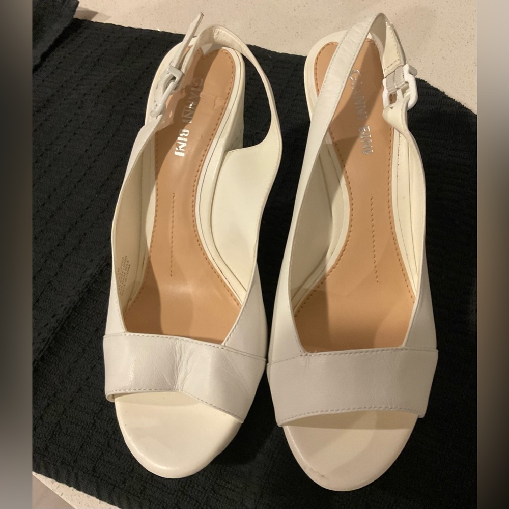 Gianni Bini White Slingback Heels